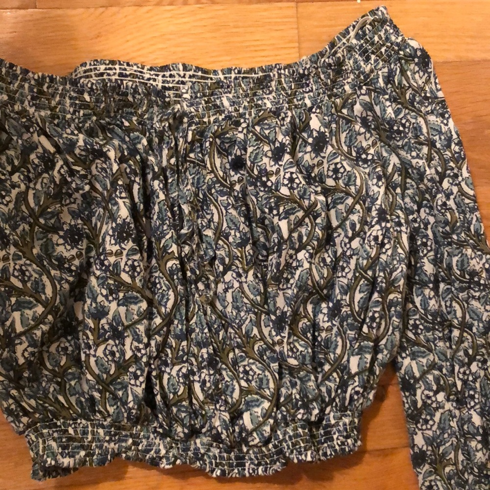 FREE PEOPLE OFF THE SHOULDER CROP TOP